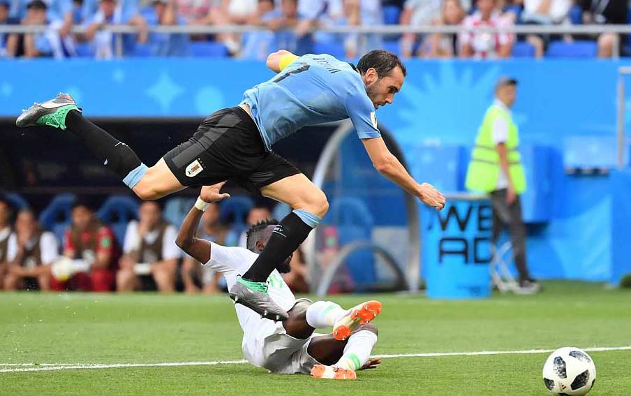 开云足球直播-马德里竞技鏖战乌拉圭，卡瓦哈尔刷新纪录